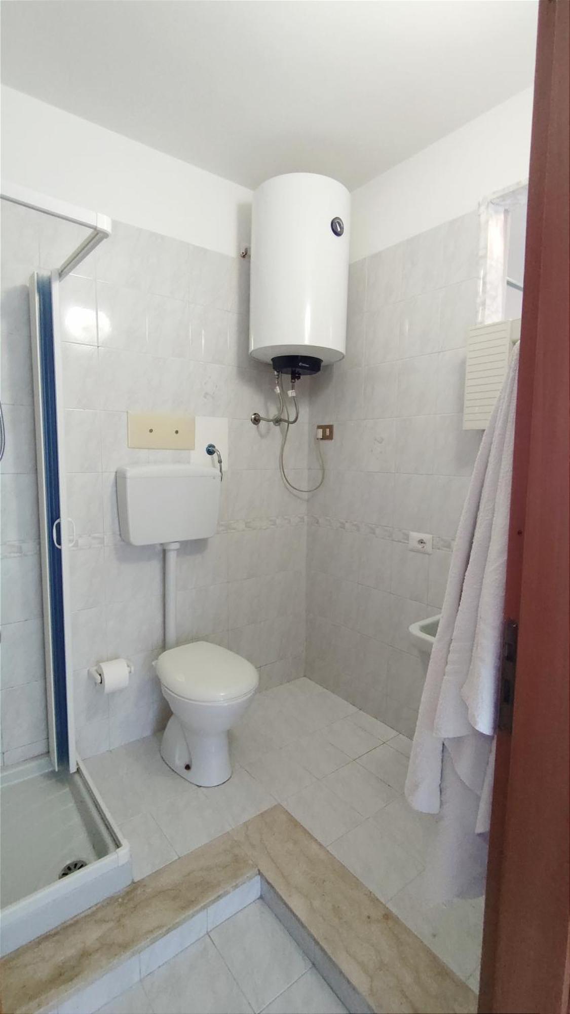 شقة Casa Delle Camelie تْشيفالو المظهر الخارجي الصورة