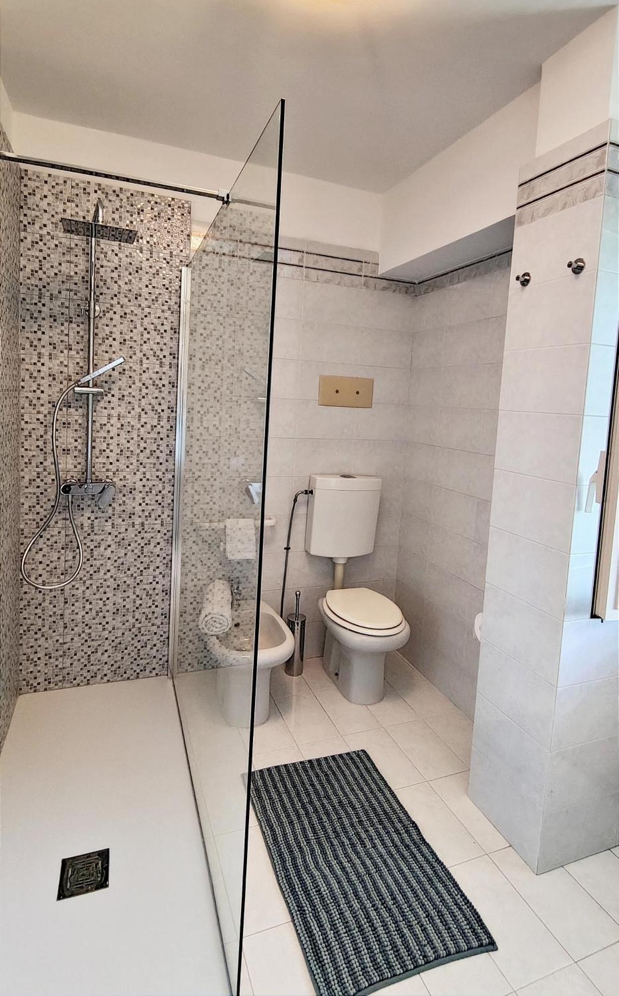 شقة Casa Delle Camelie تْشيفالو المظهر الخارجي الصورة