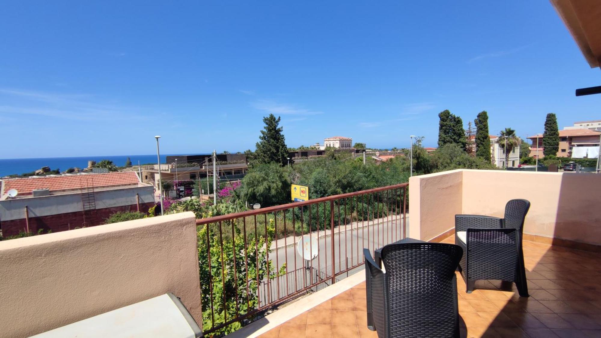 شقة Casa Delle Camelie تْشيفالو المظهر الخارجي الصورة